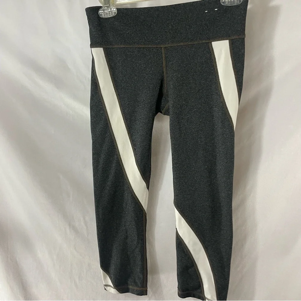 Gapfit gfast Capri workout capris - Picture 2 of 12
